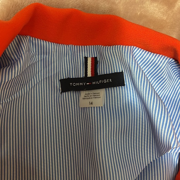 Calvin Klein - Picture 5 of 7